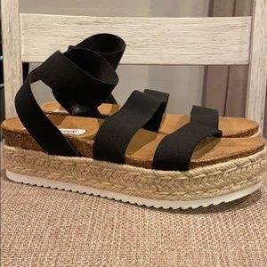 NWT Steve Madden Kimmie Sandals Size 9 Brand New